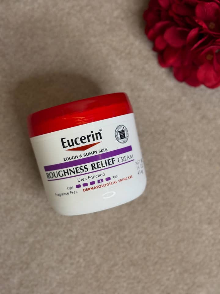 كريم يوسيرين لعلاج جفاف وخشونة البشرة Eucerin